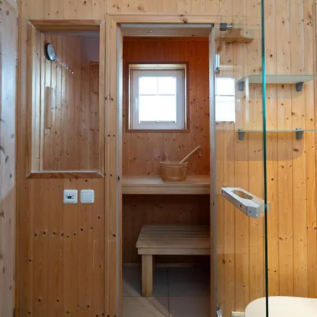 Strandpark H052 Holiday home *